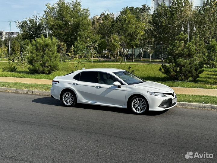 Toyota Camry, 2018