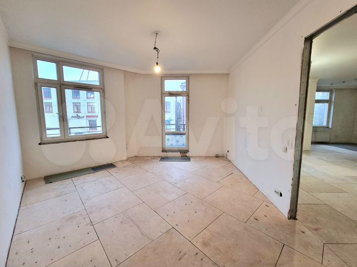 3-к. квартира, 125 м², 3/6 эт.