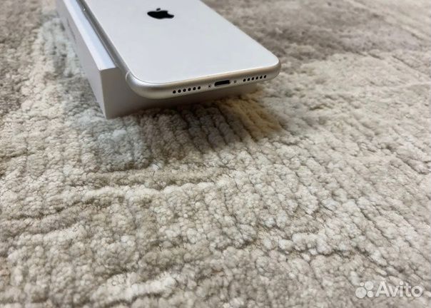 Телефон iPhone 11 pro