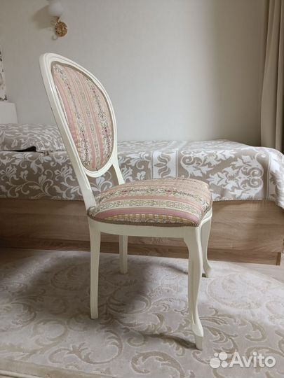 Мягкий стул со спинкой бу