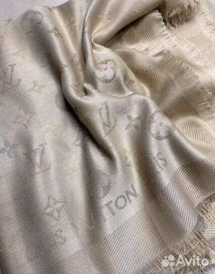 Платок, шаль Louis Vuitton с люрексом