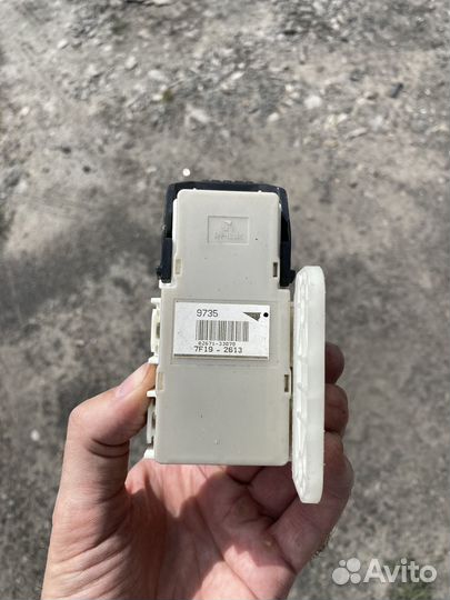 Блок управления Camry 40