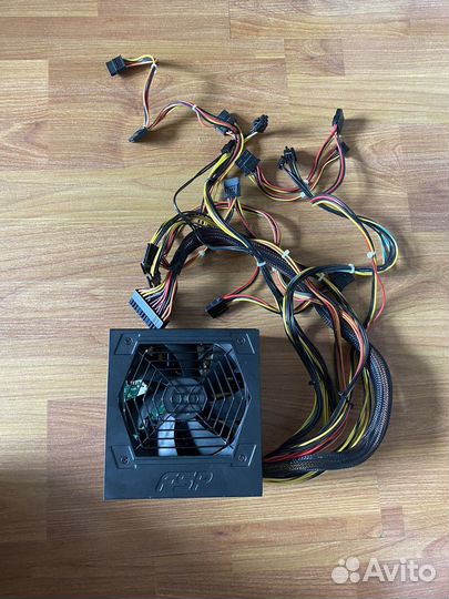 Блок питания fsp 550w
