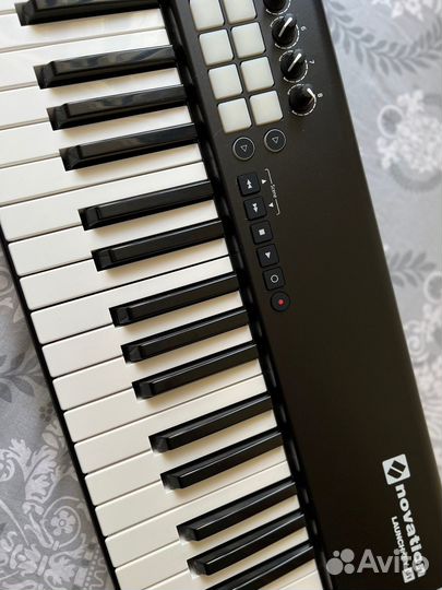 Novation launchkey 61 MK2