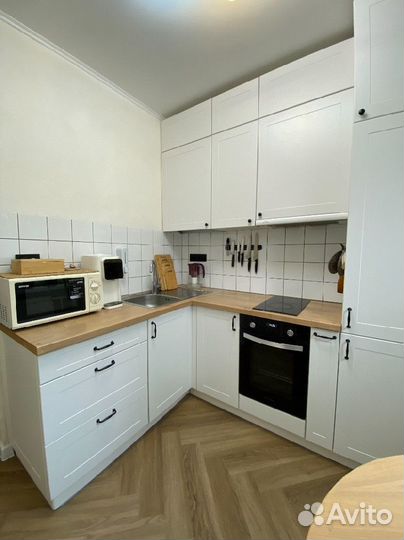 Кухонные гарнитуры / Кухни на заказ