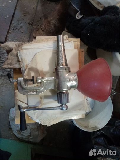 Соковыжималка шнековая