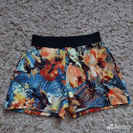 Шорты женские