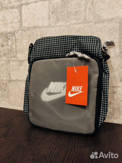 Спортивная сумка Nike