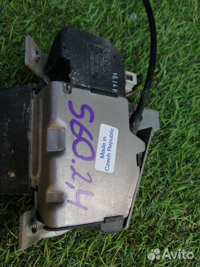 Замок багажника Volvo S60