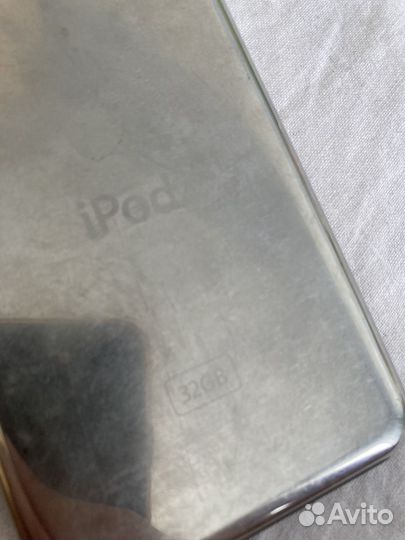 Плеер iPod touch 1