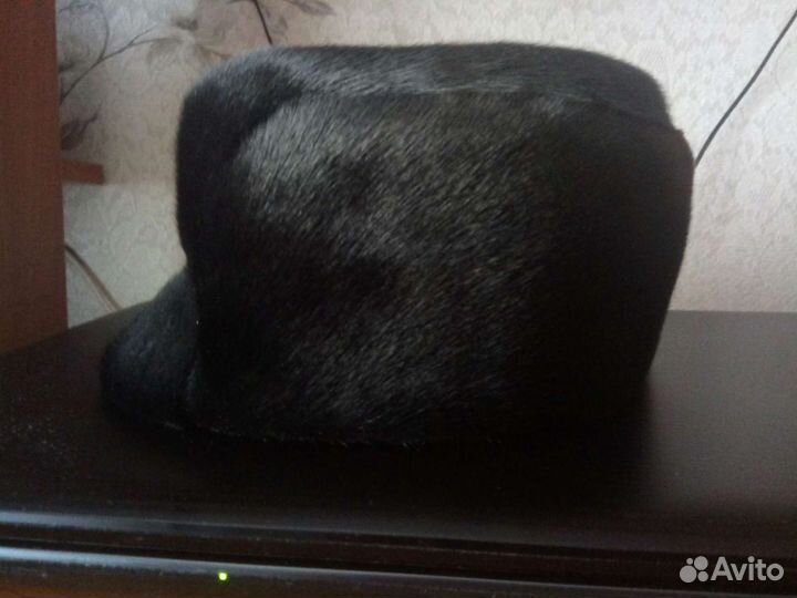 Меховая мужская шапка-кепи