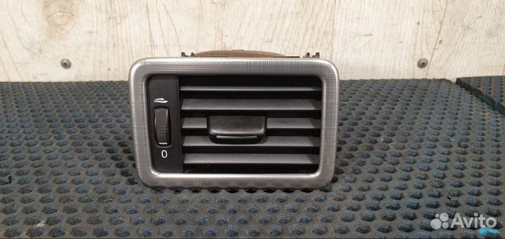 Дефлектор воздушный Volvo V70 BW