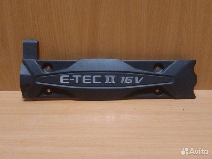 Крышка двигателя Chevrolet Cruze J300 F16D3