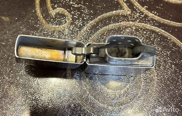 Оригинальная бензиновая зажигалка Zippo