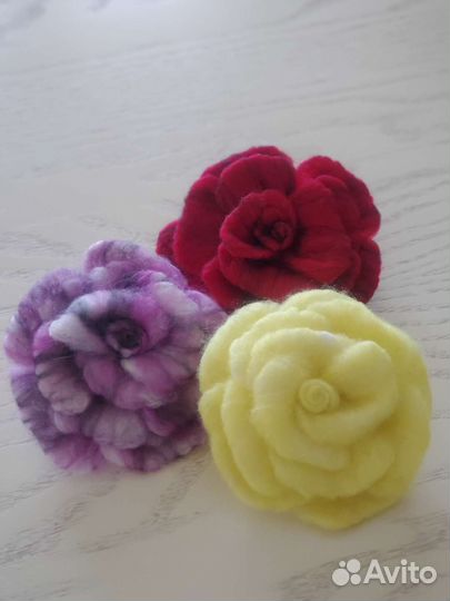 Брошка ручной работы