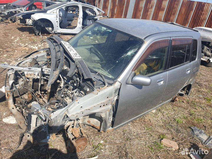 Стекло багажника ниссан куб