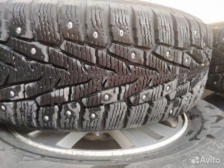 Nokian Tyres Nordman 7 SUV 215/70 R16 100T