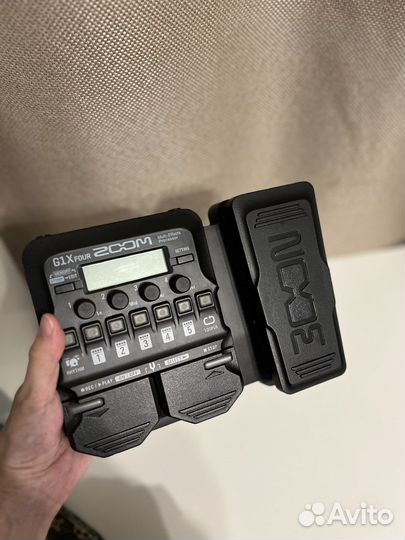 Гитарный процессор Zoom g1x four