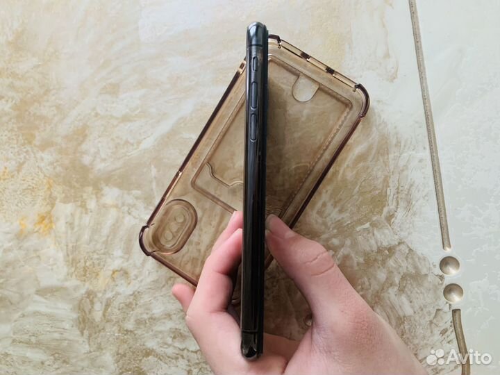 iPhone X, 64 ГБ