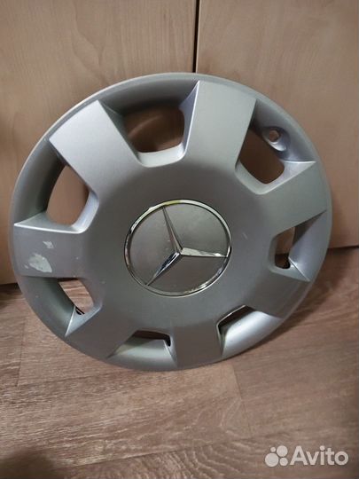 Колпак колеса A 169 400 05 25, A 169 401 02 24