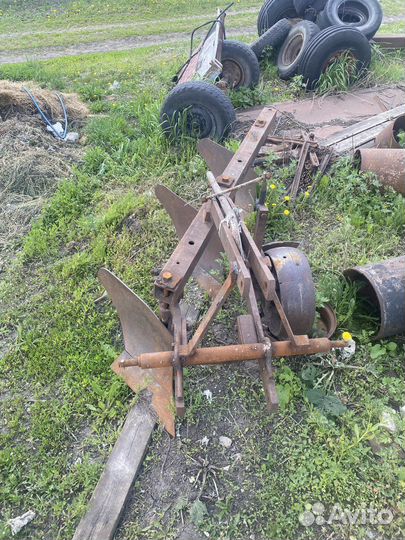 Плуг для трактора