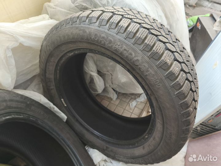 Gislaved Nord Frost 200 215/55 R16 97M