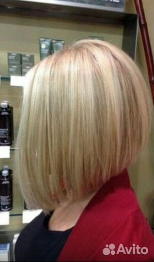 Парикмахер бровист