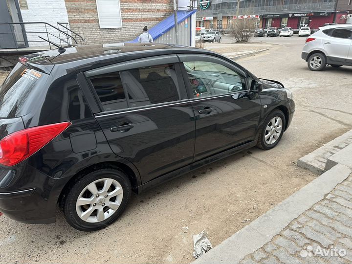 Nissan Tiida 1.6 AT, 2010, 220 000 км