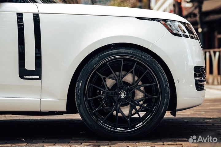 Кованные диски R24 на Land Rover Range Rover