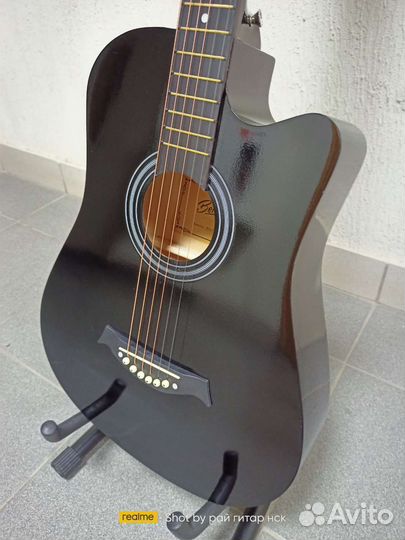 Гитара акустическая