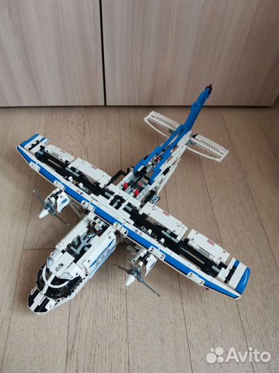 Lego Technic 42025