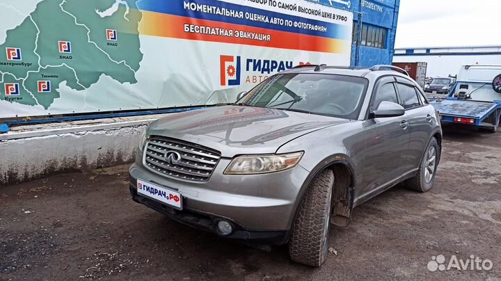 Стекло двери задней левой Infiniti FX-35 (S50) 823