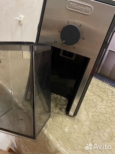 Кофемолка delonghi