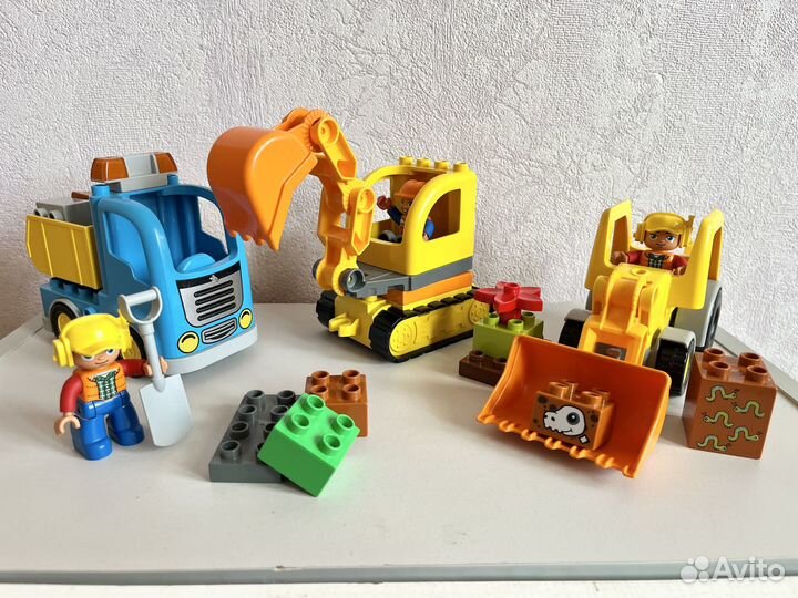 Лего Дупло техника. 3 набора 10812, 10811, 10901