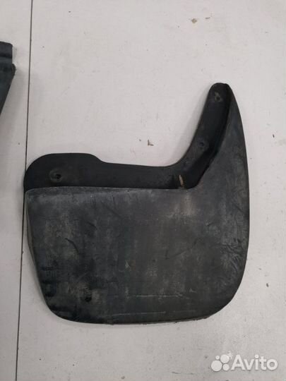 Защита бампера передняя левая Renault Sandero