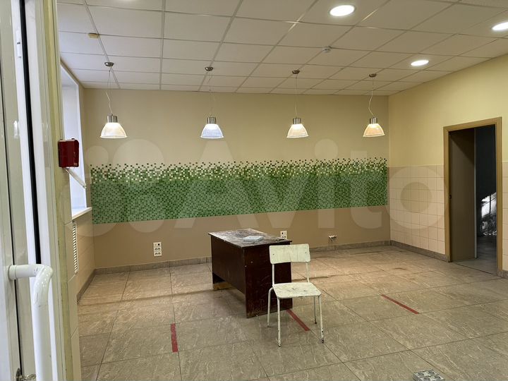 Торговая площадь, 68 м²