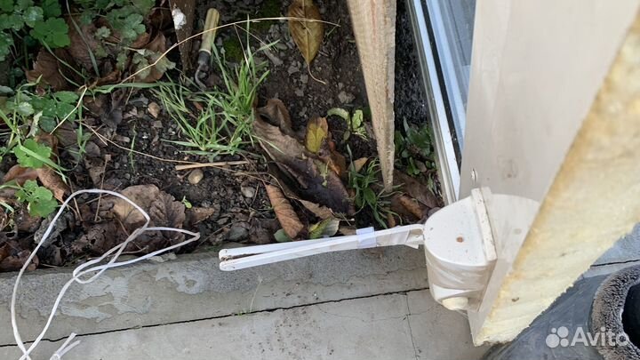 Дверь пластиковая(алюминивая)