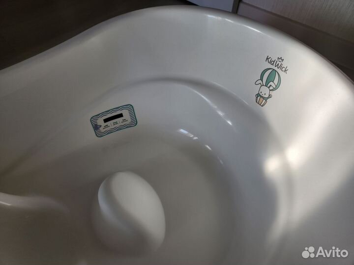 Ванночка для купания с горкой с термометром