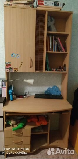 Компьютерный стол