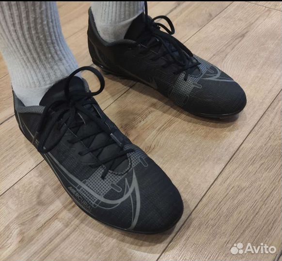 Обмениваю футбольные бутсы Nike на другие