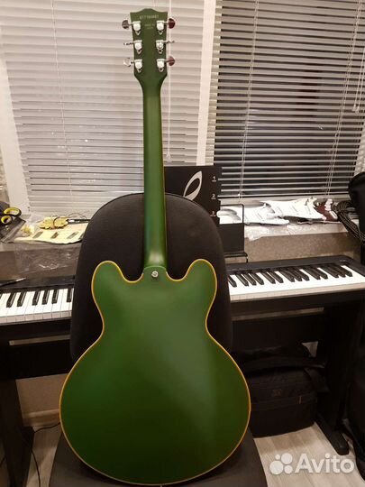 Gibson ES-335 matte with Bigsby