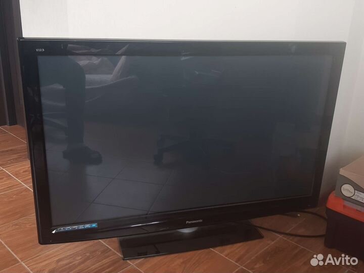 Огромный телевизор Panasonic tx-pr50u10