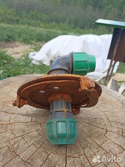 Оголовок для скважины