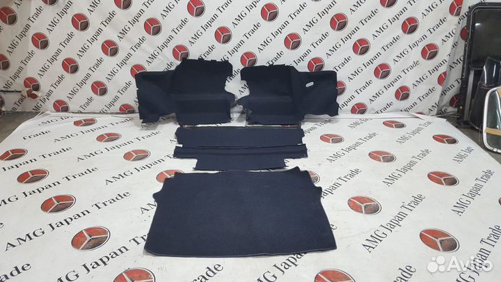 Обшивка багажника на Mercedes-Benz W126