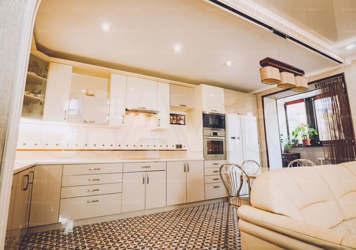 3-к. квартира, 95,5 м², 3/16 эт.