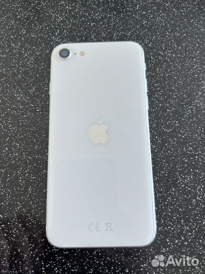 iPhone SE, 128 ГБ
