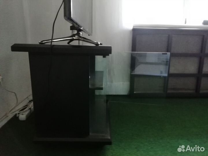 Тумба под телевизор