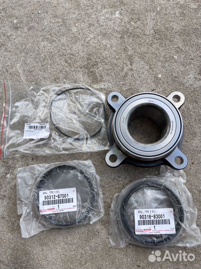 Подшипник передней ступицы Lexus Toyota