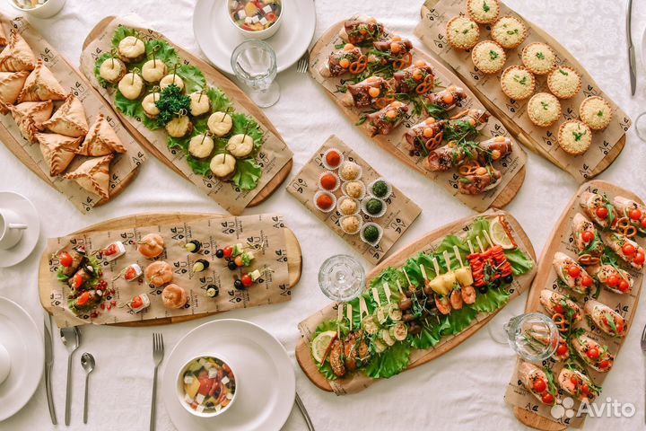 Закуски, нарезки, канапе