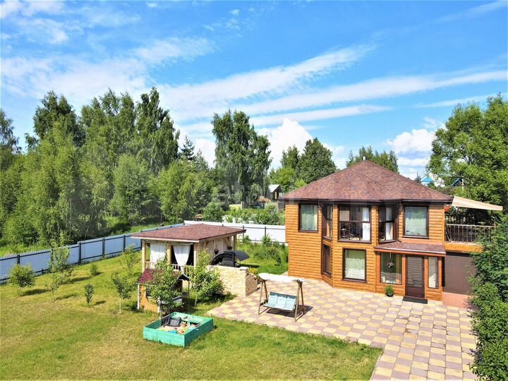 Дом 223 м² на участке 12 сот.